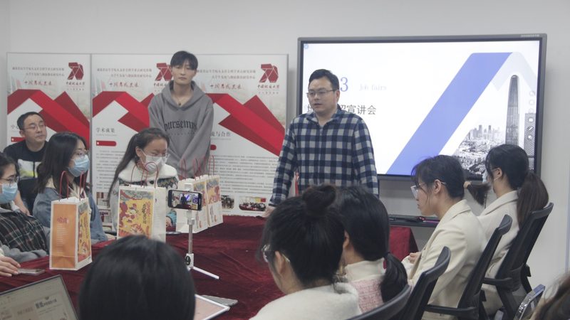 二建与一建：职业发展的双翼，哪一翼更坚固？**