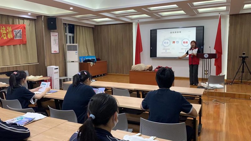 贝尔编程加盟，费用明细背后的行业考量